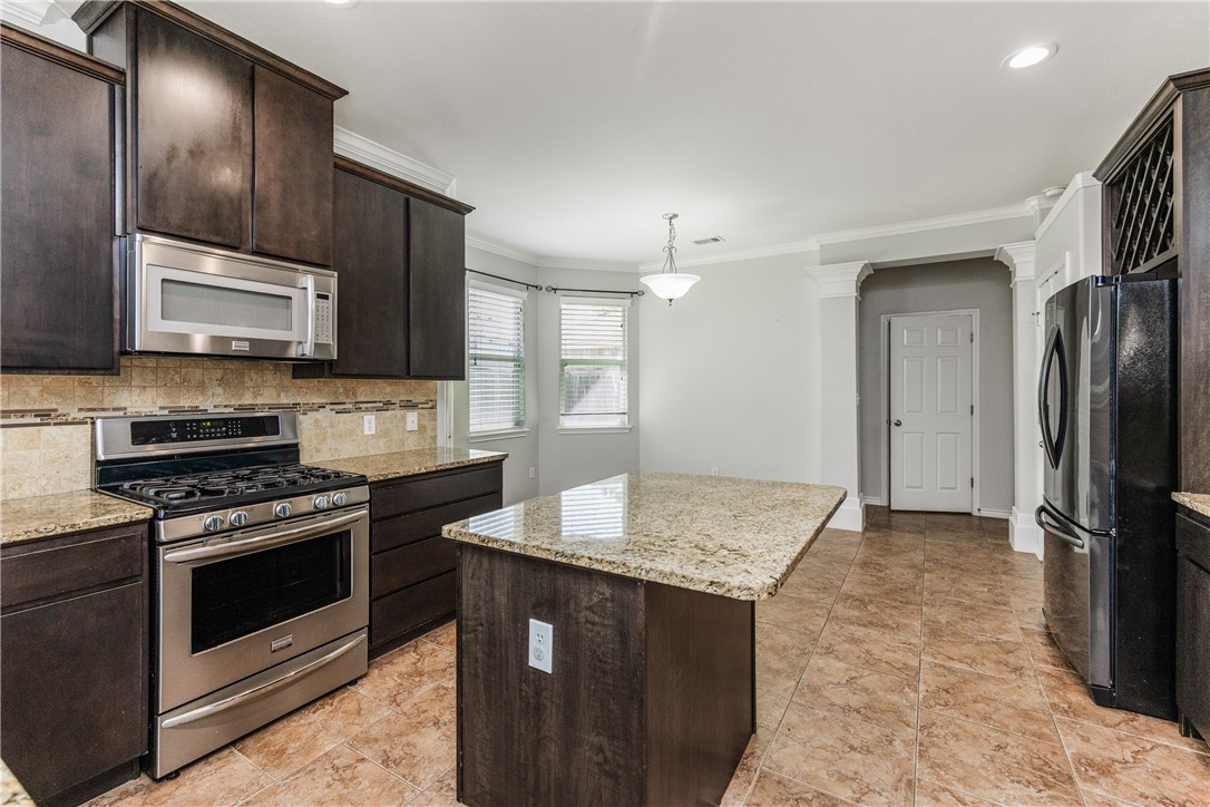7241 Dunns Point Dr Property Photo 15