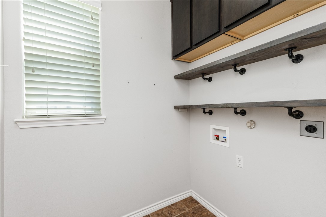 7241 Dunns Point Dr Property Photo 21