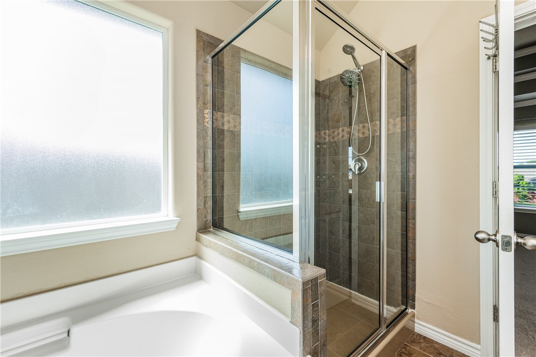 7241 Dunns Point Dr Property Photo 27