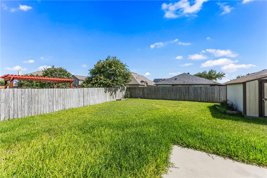 7241 Dunns Point Dr Property Photo 38