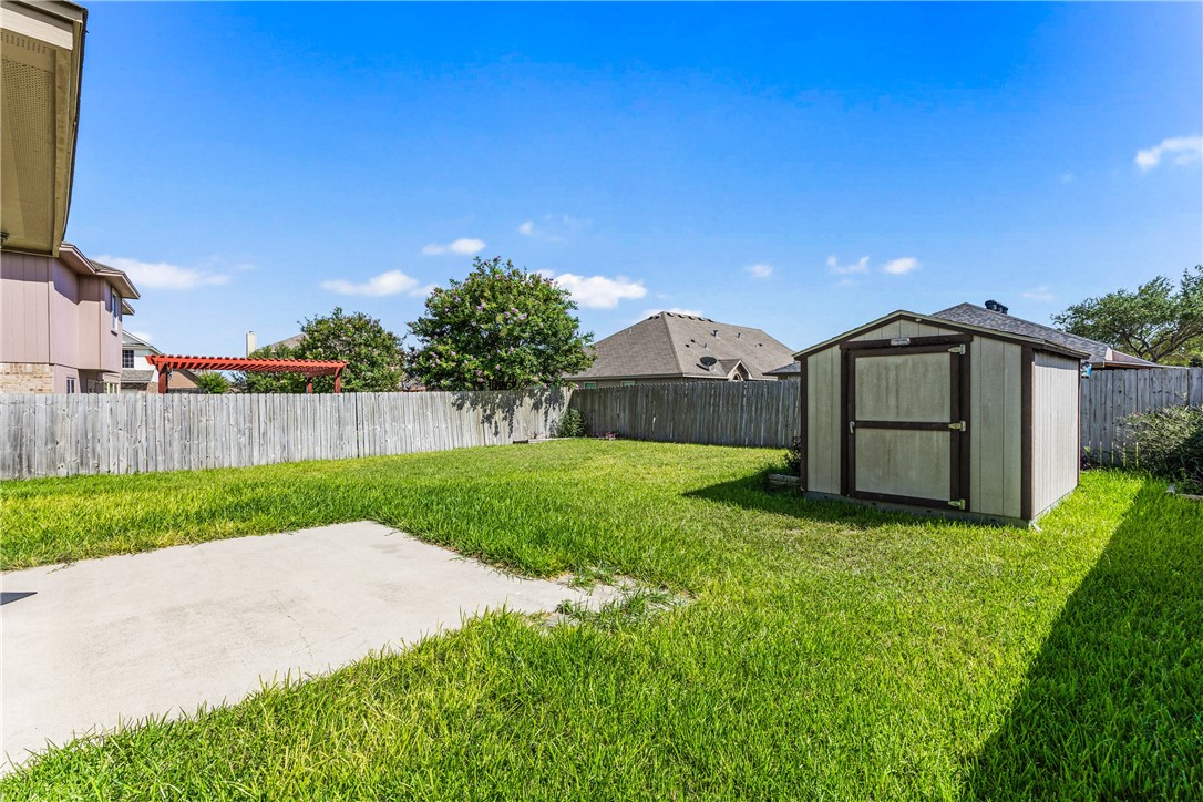 7241 Dunns Point Dr Property Photo 40