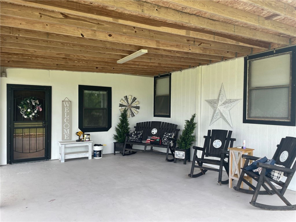 200 Baggs Trai Property Photo 5