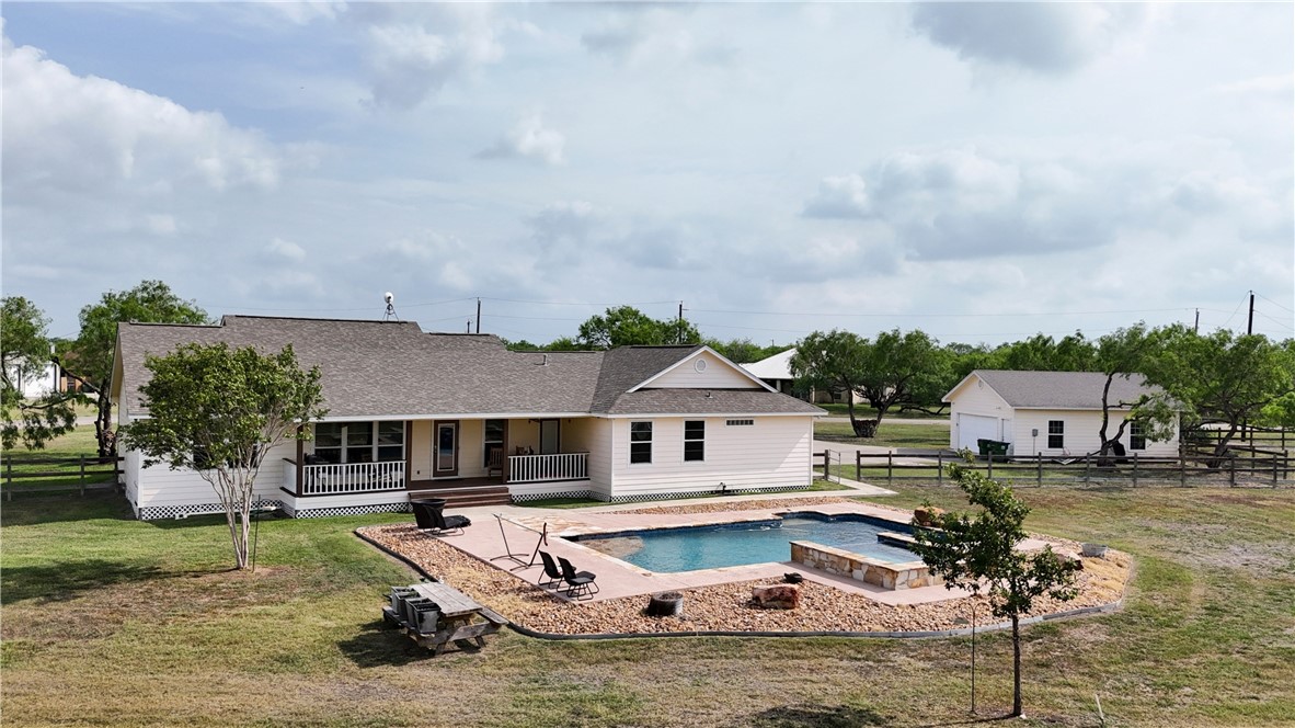 5849 Grand Lake Circ Property Photo 5