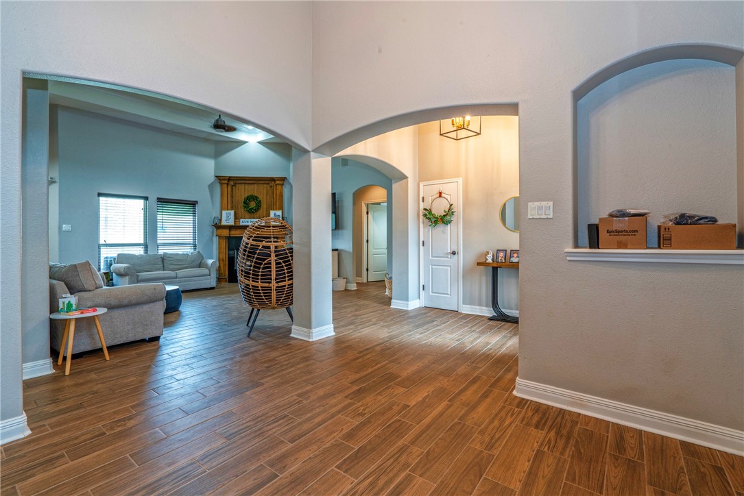 4537 Ballad Tree Dr Property Photo 8