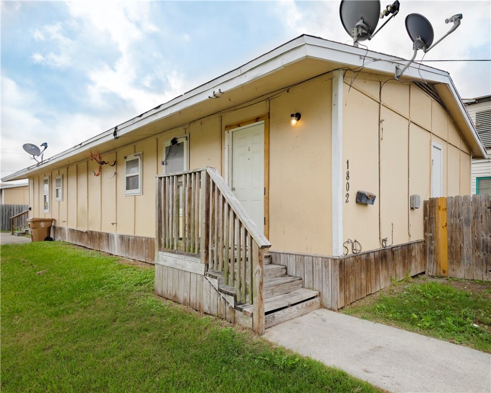 1802 16th St A Property Photo