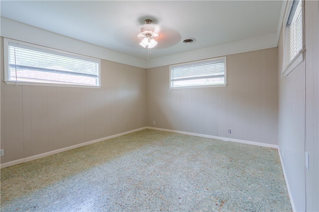 253 Melrose Property Photo 16