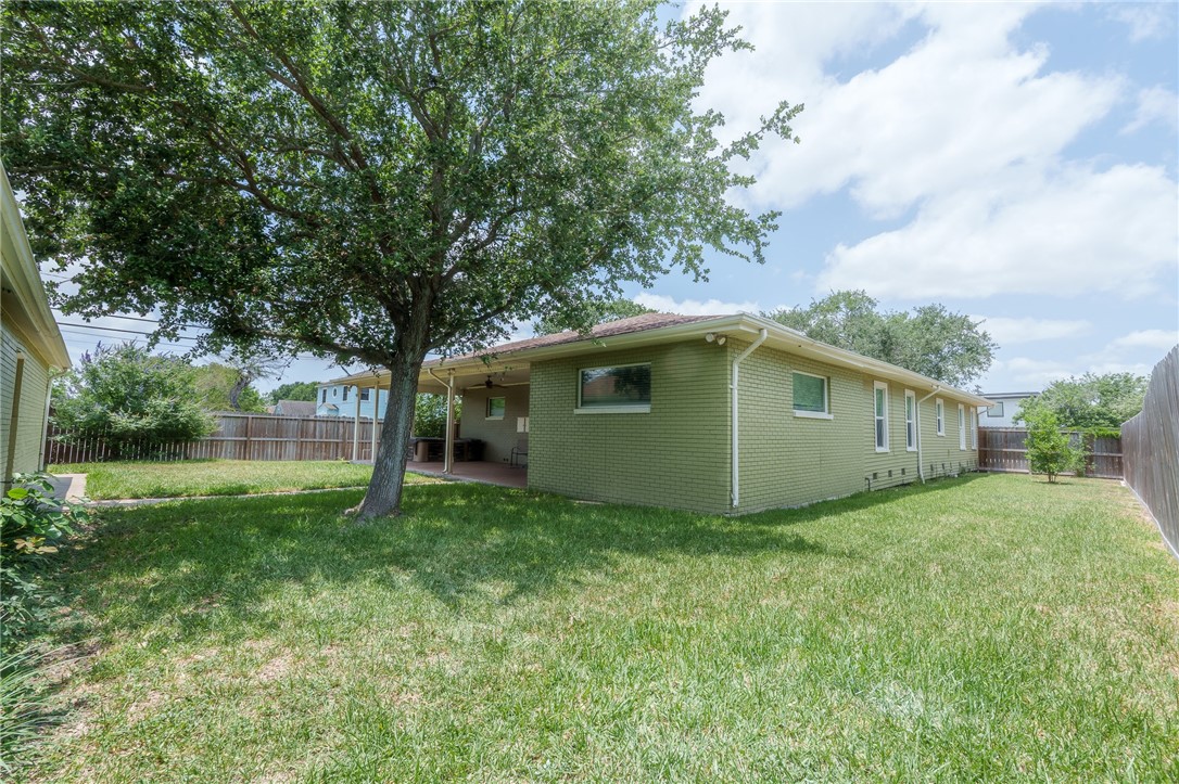 253 Melrose Property Photo 25