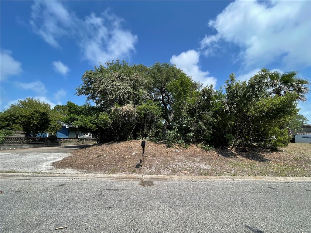 2012 Cochran Lane Property Photo 1