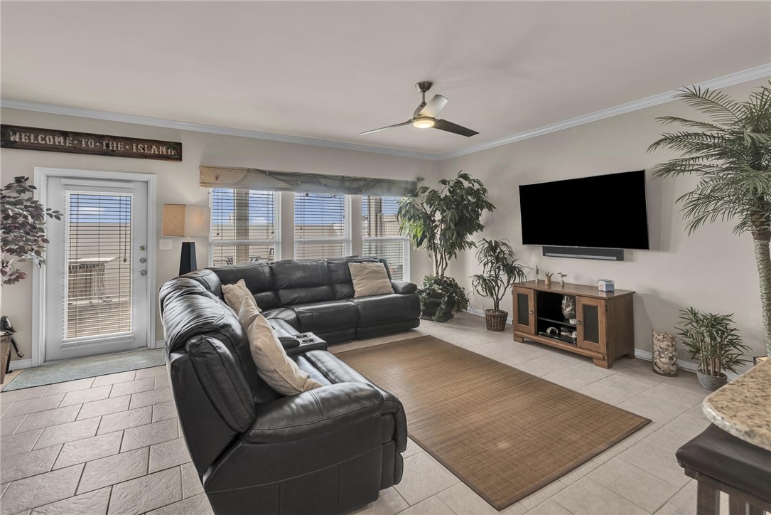 14901 Windward Dr 704 Property Photo 13