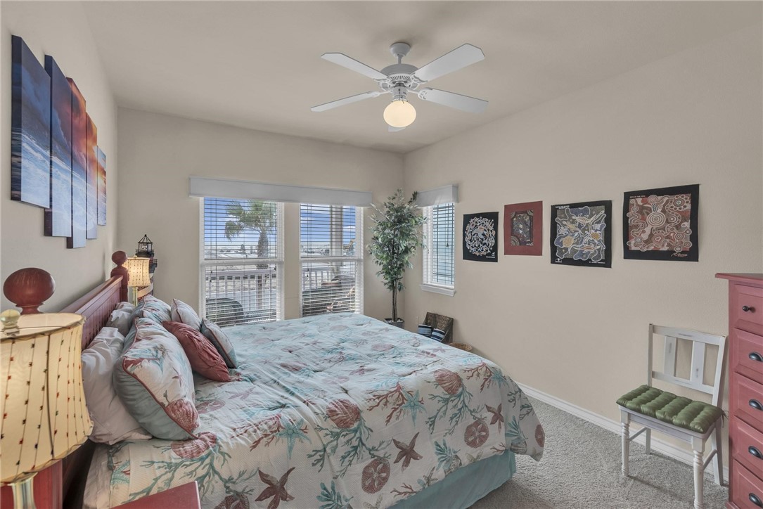 14901 Windward Dr 704 Property Photo 25