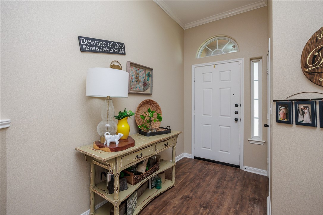 6005 Tapestry Dr Property Photo 3