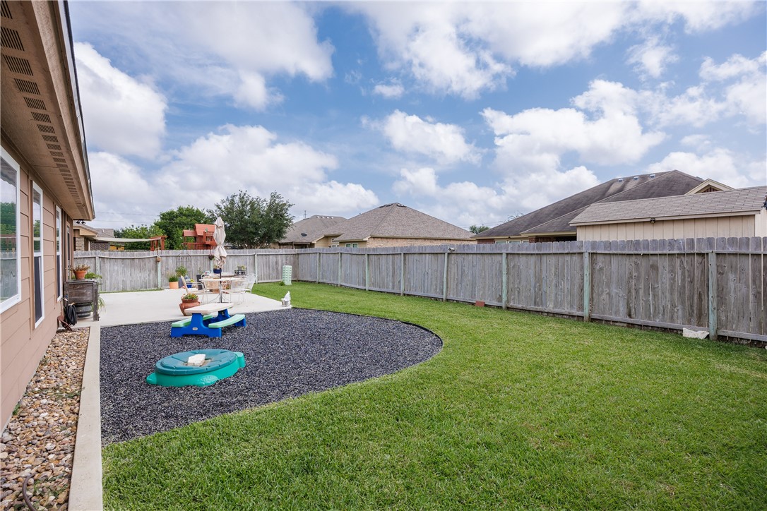 6005 Tapestry Dr Property Photo 33