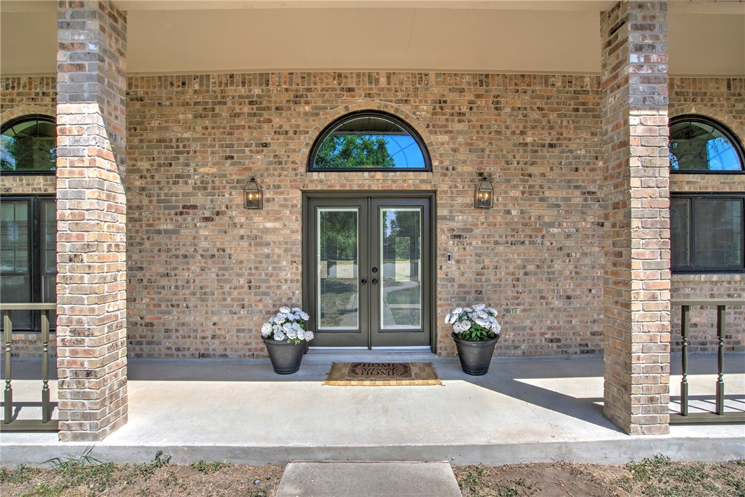 4102 Castle Valley Dr Property Photo 4