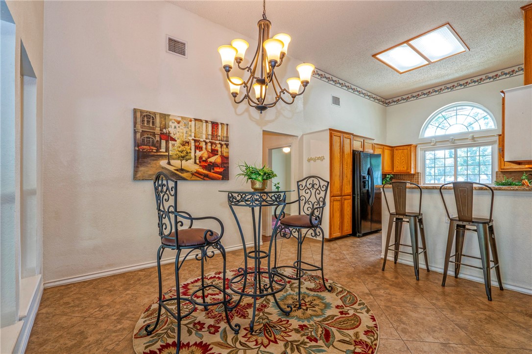 4102 Castle Valley Dr Property Photo 10