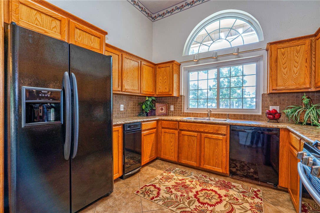 4102 Castle Valley Dr Property Photo 12