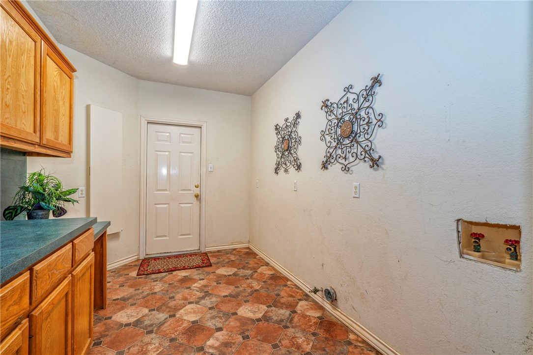 4102 Castle Valley Dr Property Photo 14