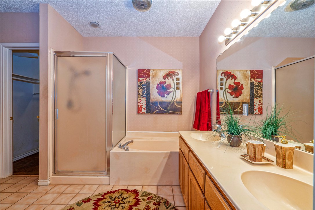 4102 Castle Valley Dr Property Photo 18