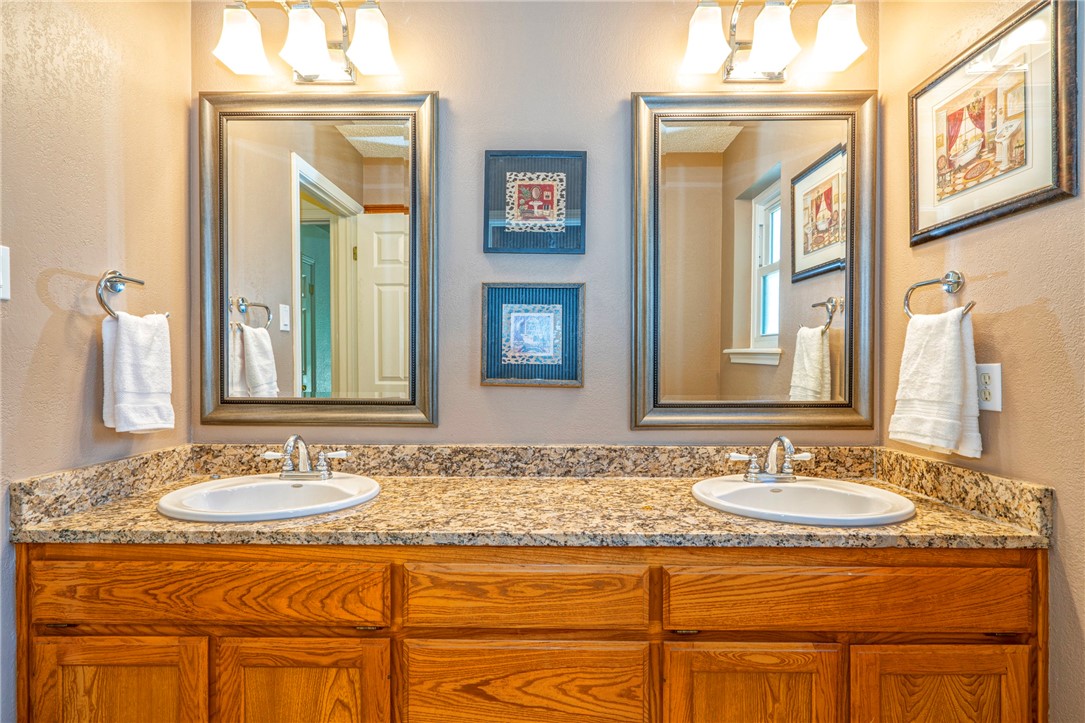4102 Castle Valley Dr Property Photo 25