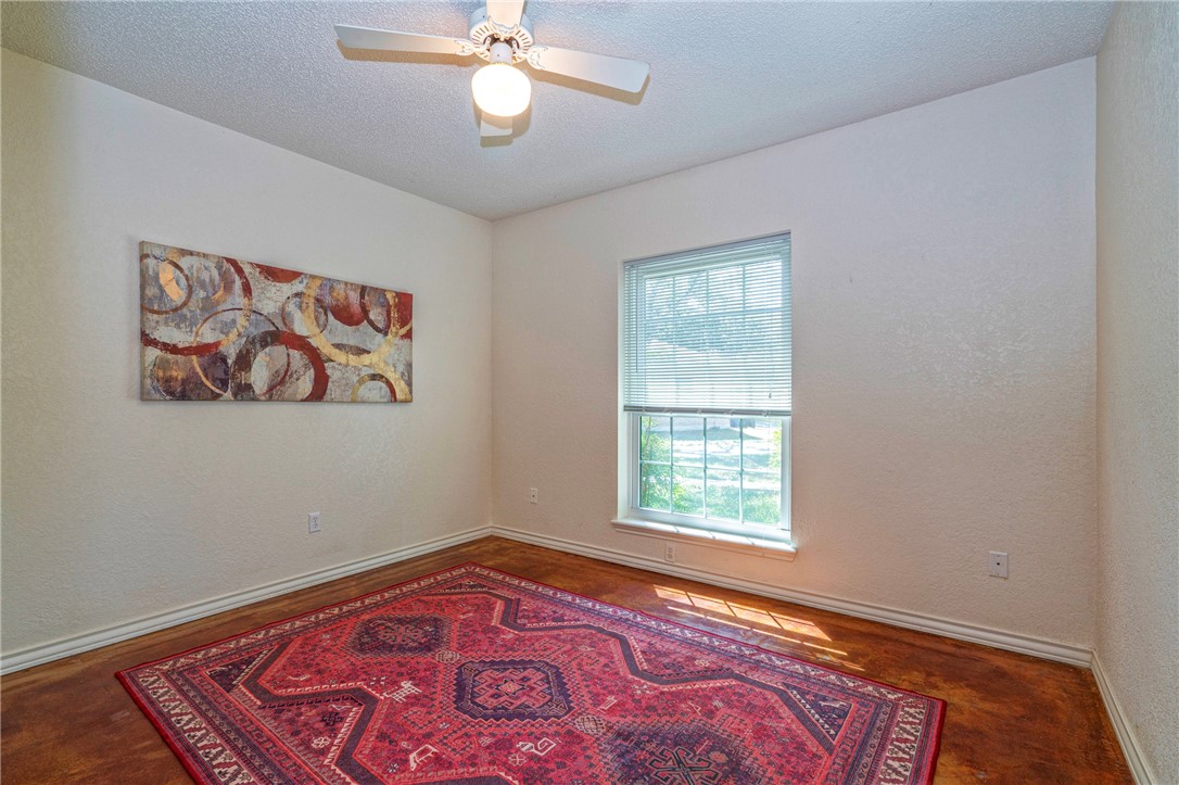 4102 Castle Valley Dr Property Photo 26