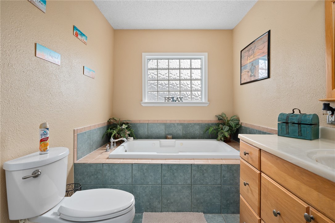 106 Bayshore Circ Property Photo 18