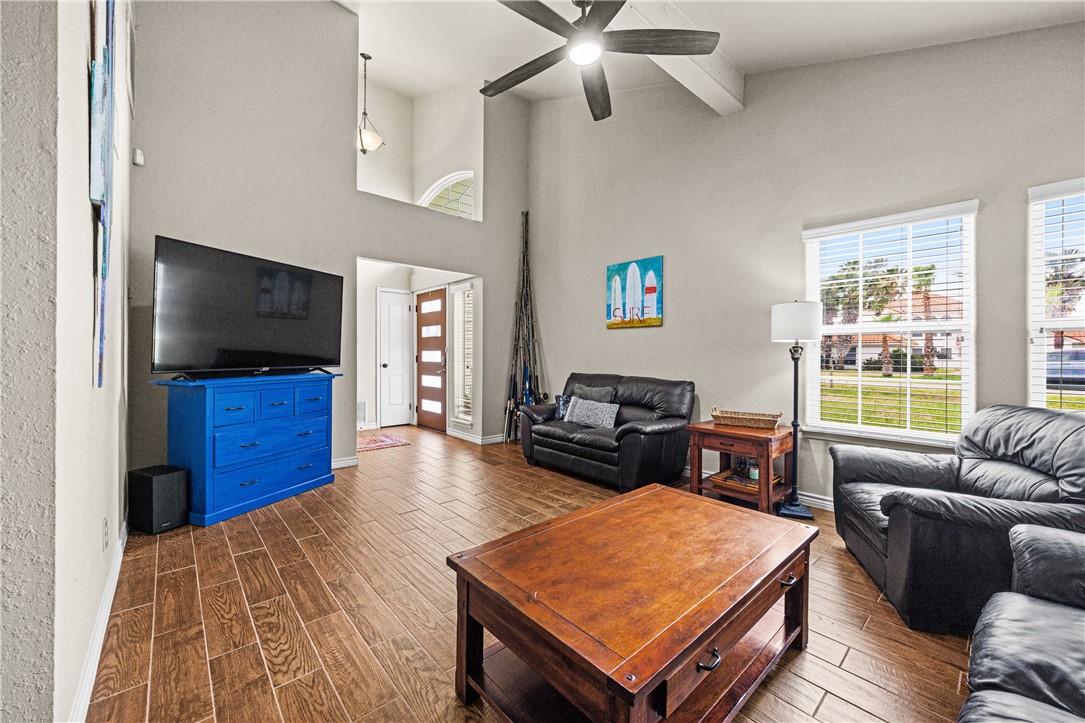 6995 Lovers Lane Property Photo 5