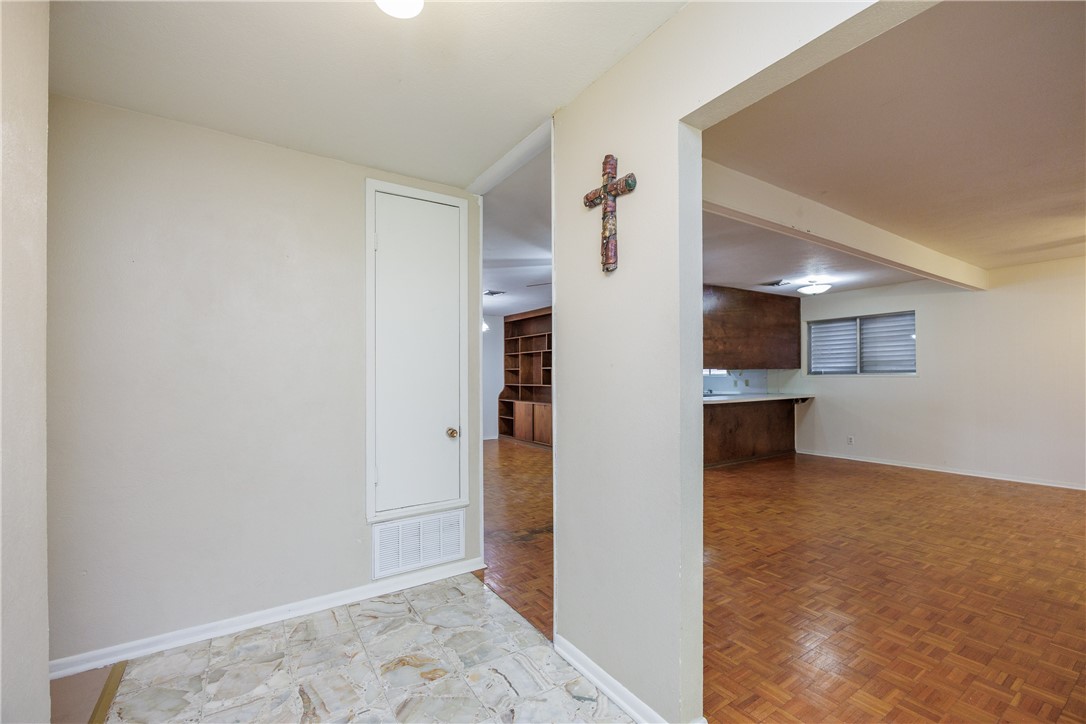 5226 Honeysuckle Property Photo 16