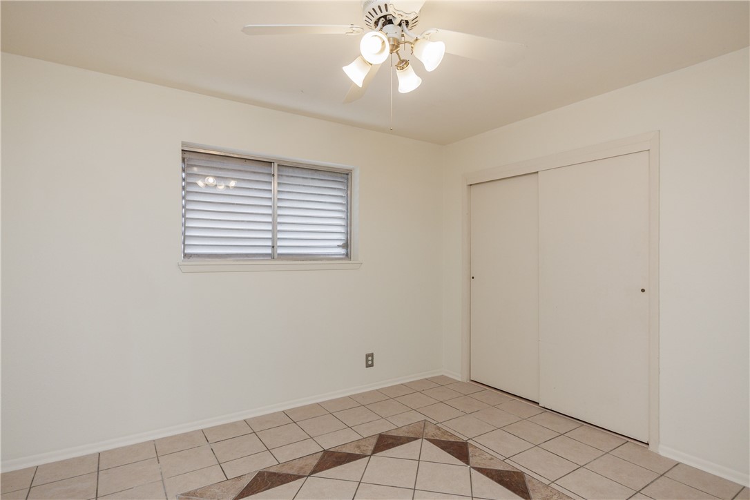 5226 Honeysuckle Property Photo 22