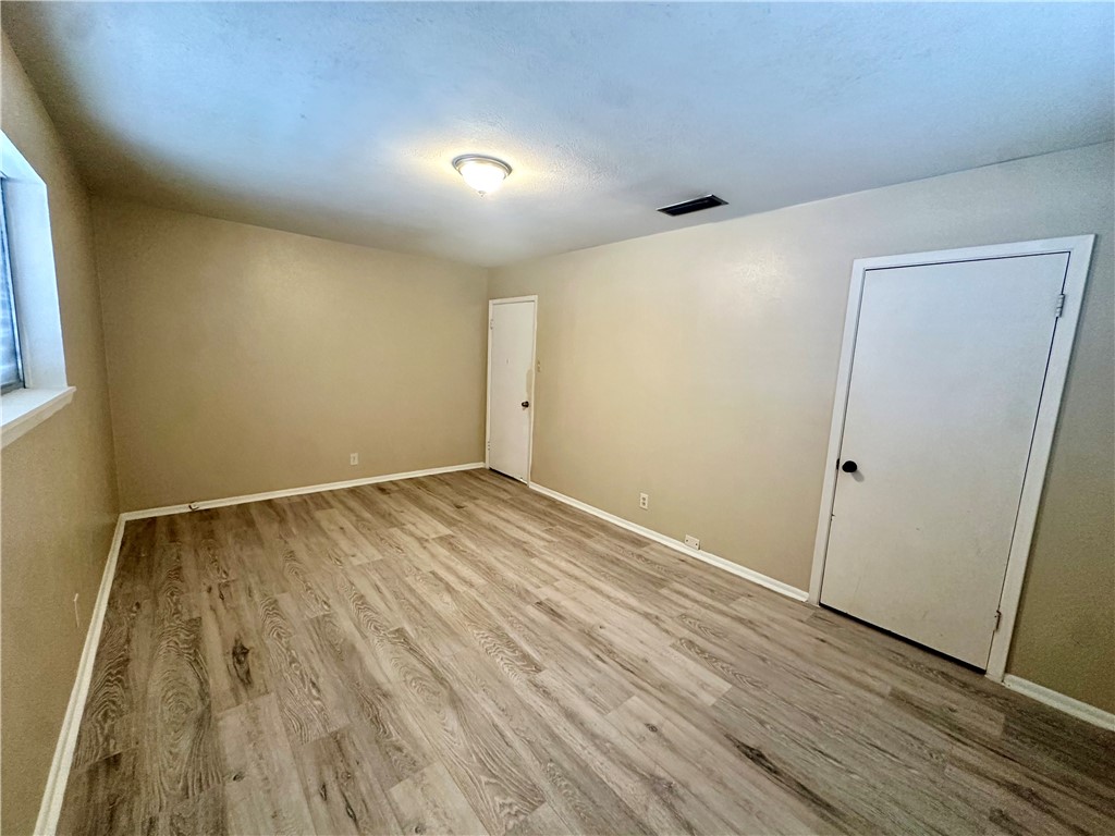 5226 Honeysuckle Property Photo 28