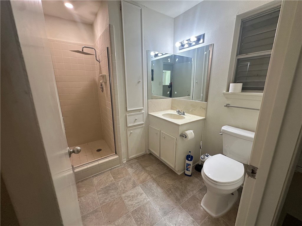 5226 Honeysuckle Property Photo 37