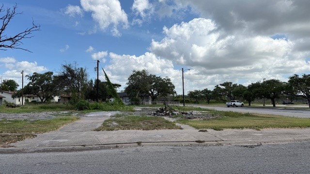 801 Hamilton St Property Photo 2