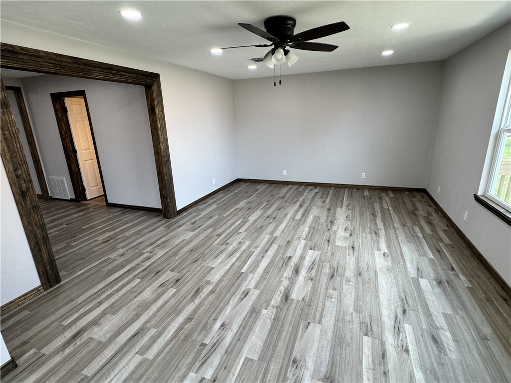 601 Mesquite St Property Photo 4
