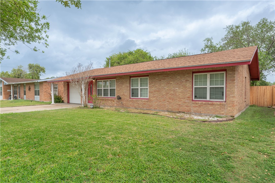 204 Carol Ave Property Photo 3