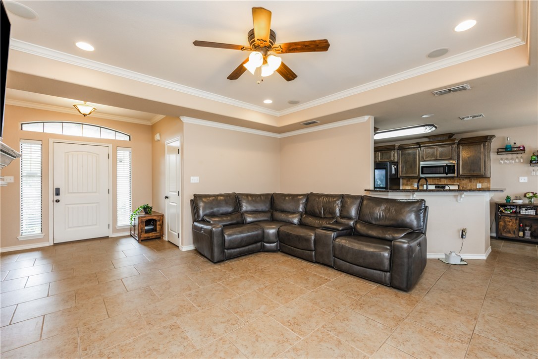4344 Bratton Property Photo 7