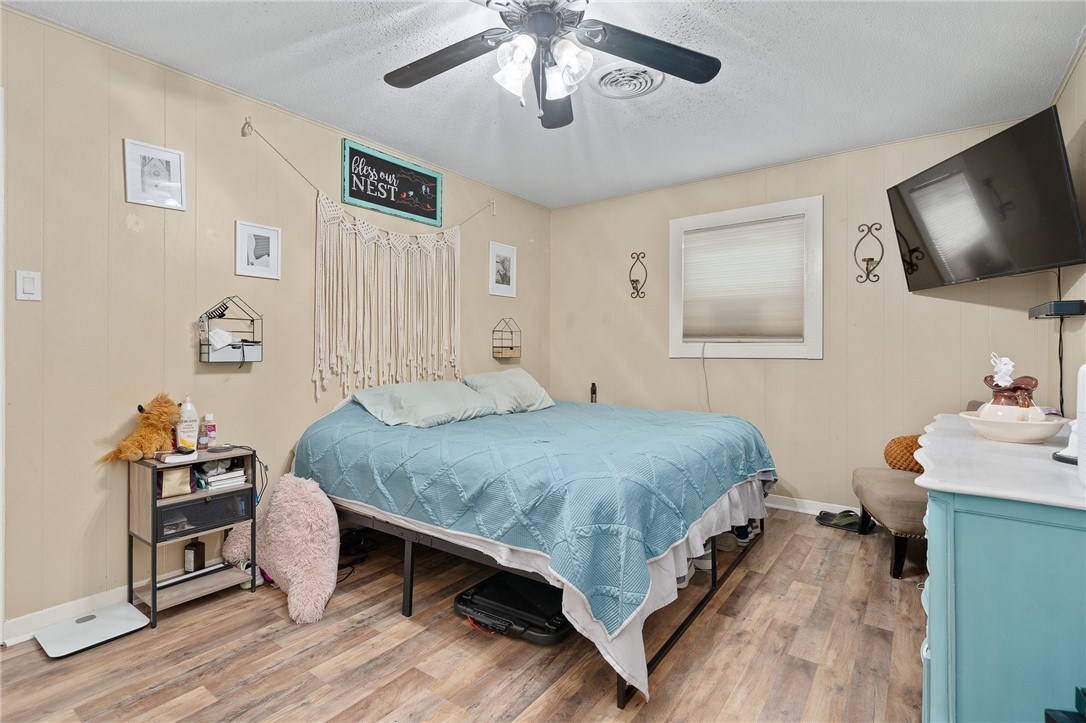 1307 W Palm Dr Property Photo 16
