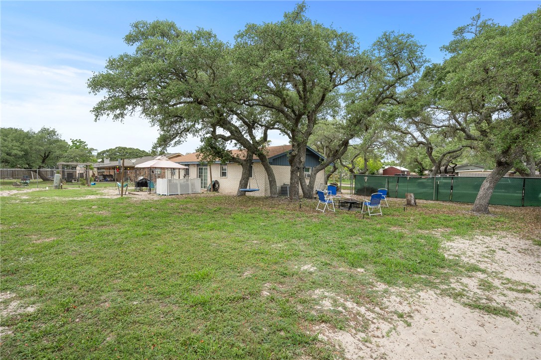 1307 W Palm Dr Property Photo 26