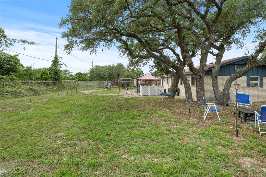 1307 W Palm Dr Property Photo 27