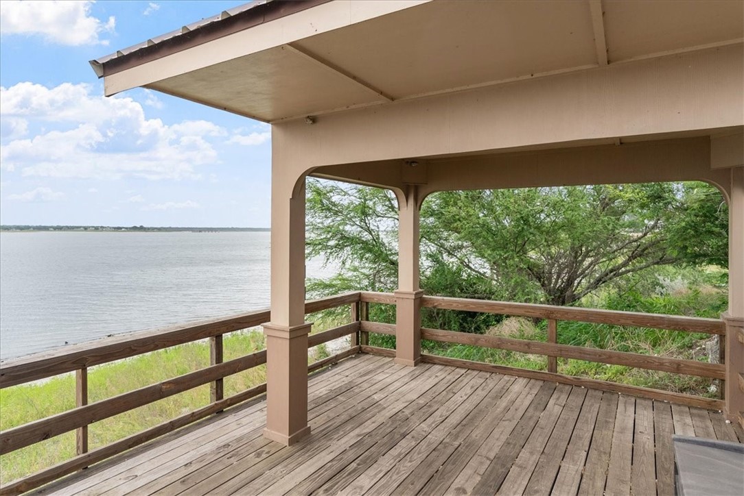 1023 County Road 3651 Property Photo 30