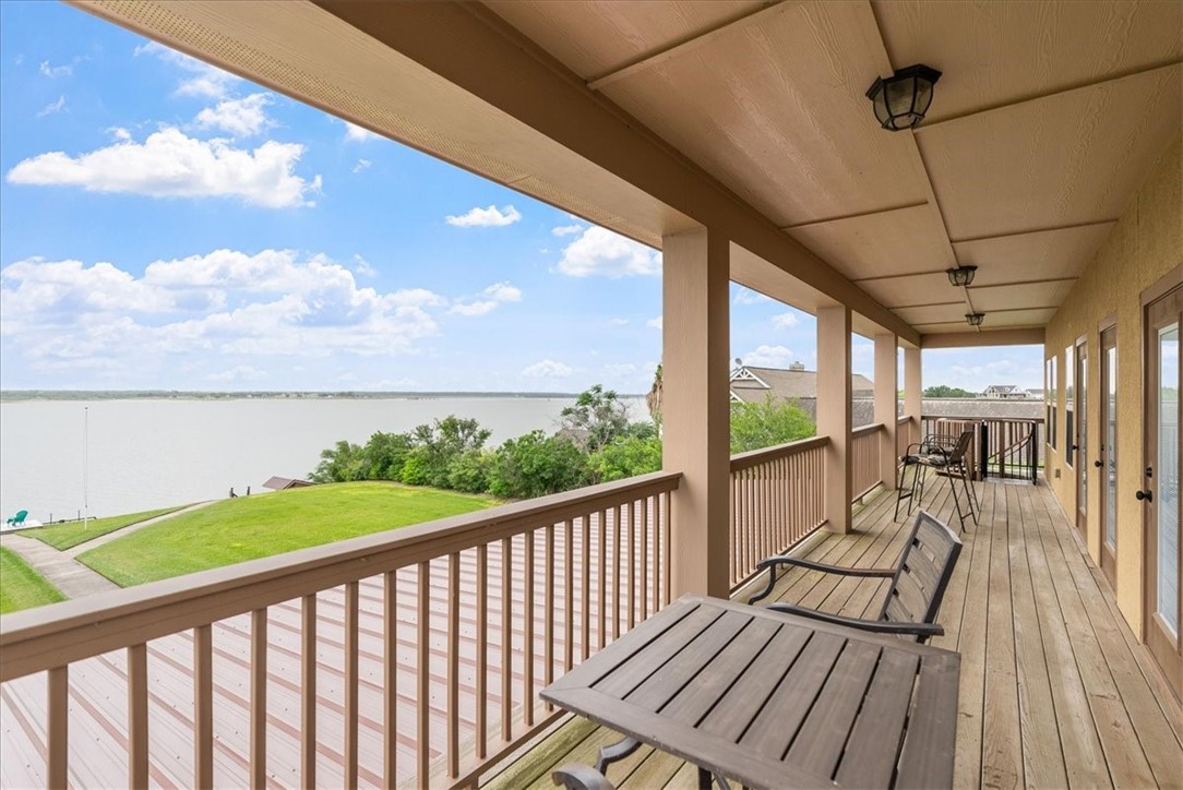 1023 County Road 3651 Property Photo 34