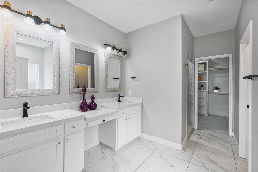 4122 Nadia Dr Property Photo 32