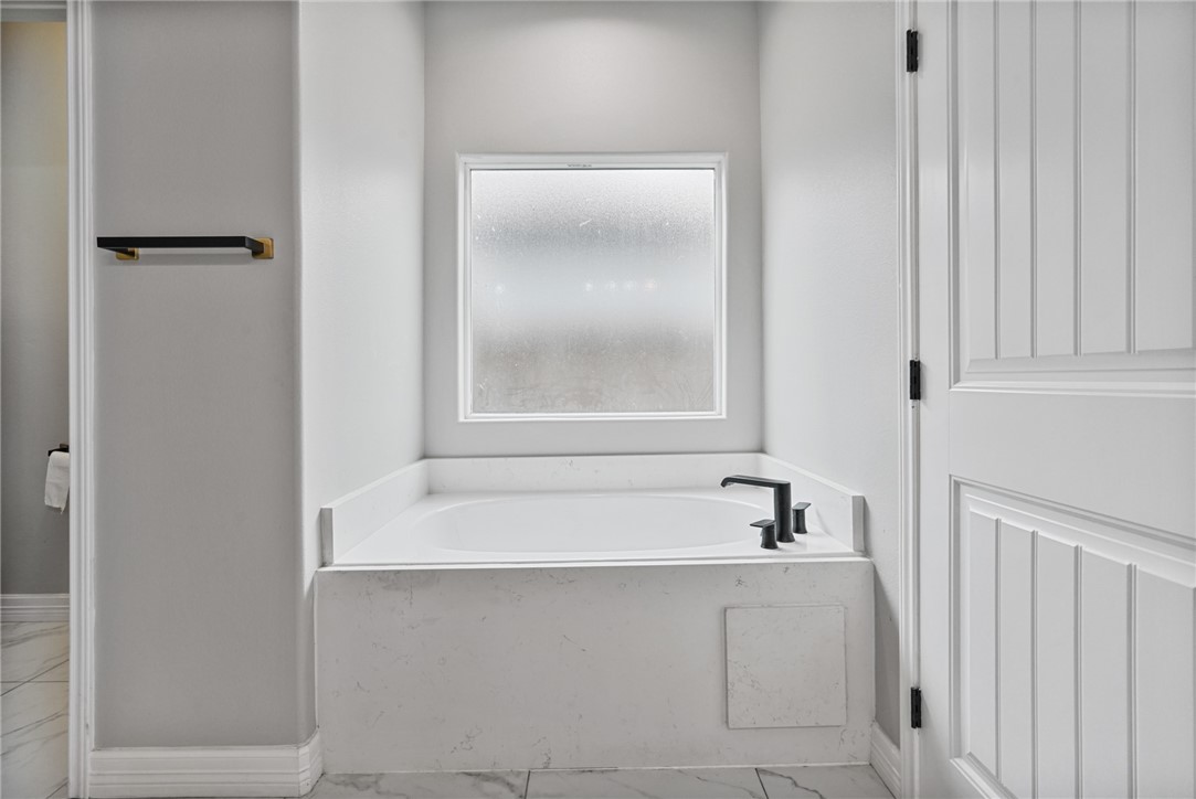 4122 Nadia Dr Property Photo 35