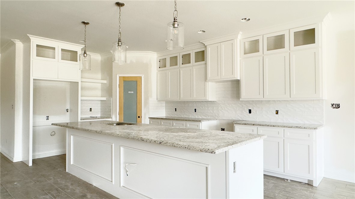 7617 Roman Dr Property Photo 3