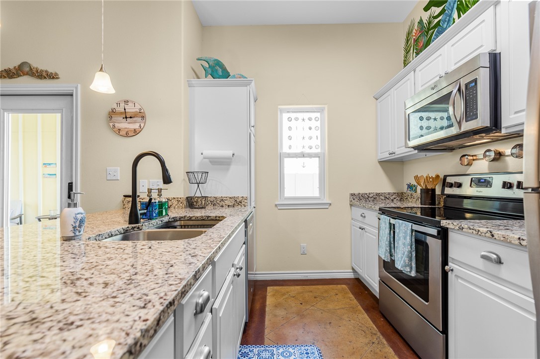 14209 Anegada Dr Property Photo 6