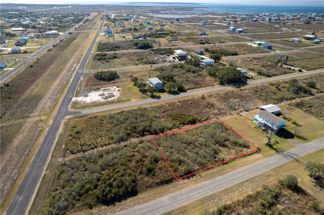 311 & 312 W Misty Oak Property Photo