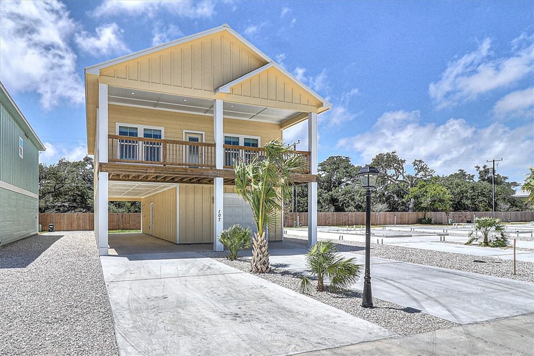 107 Seven Palms Dr Property Photo
