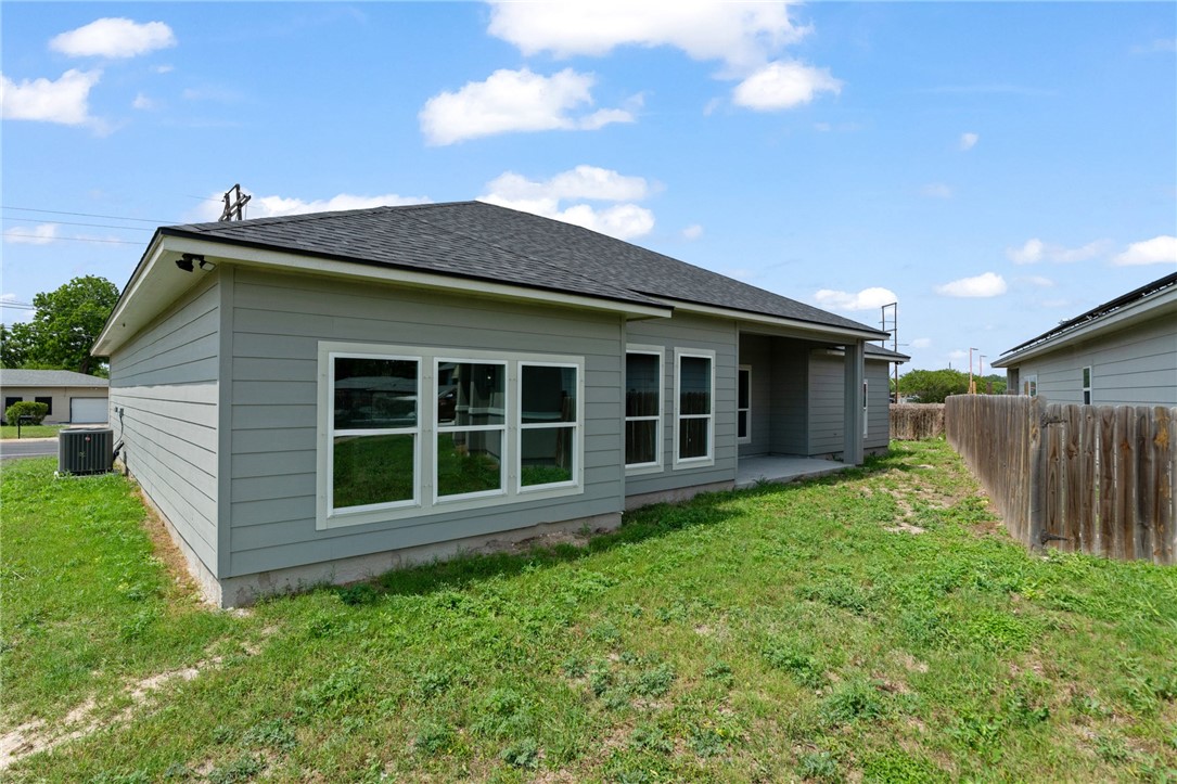 4338 Starlite Property Photo 26