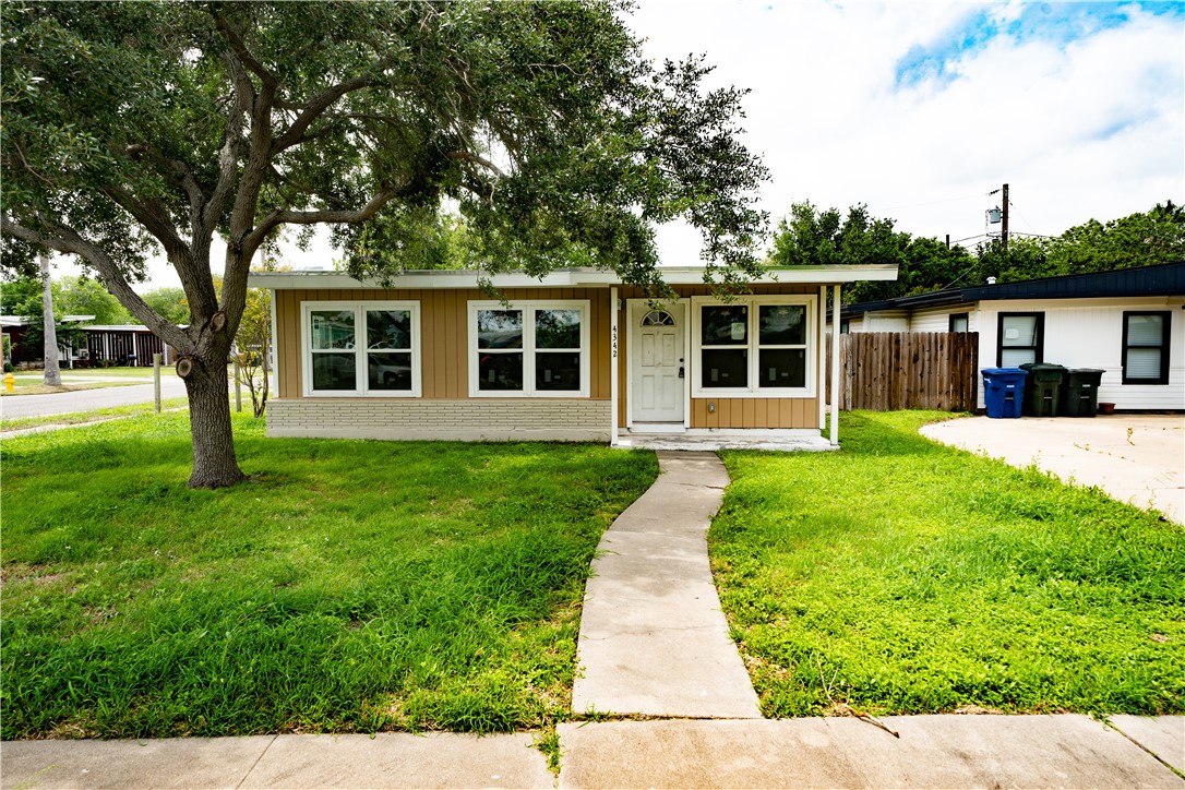 4342 Amherst Dr Property Photo