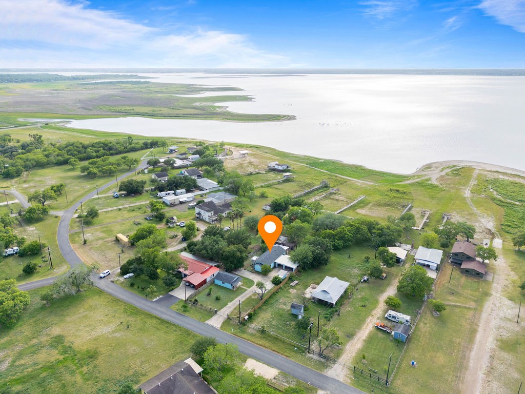 119 Century Dr Property Photo 3
