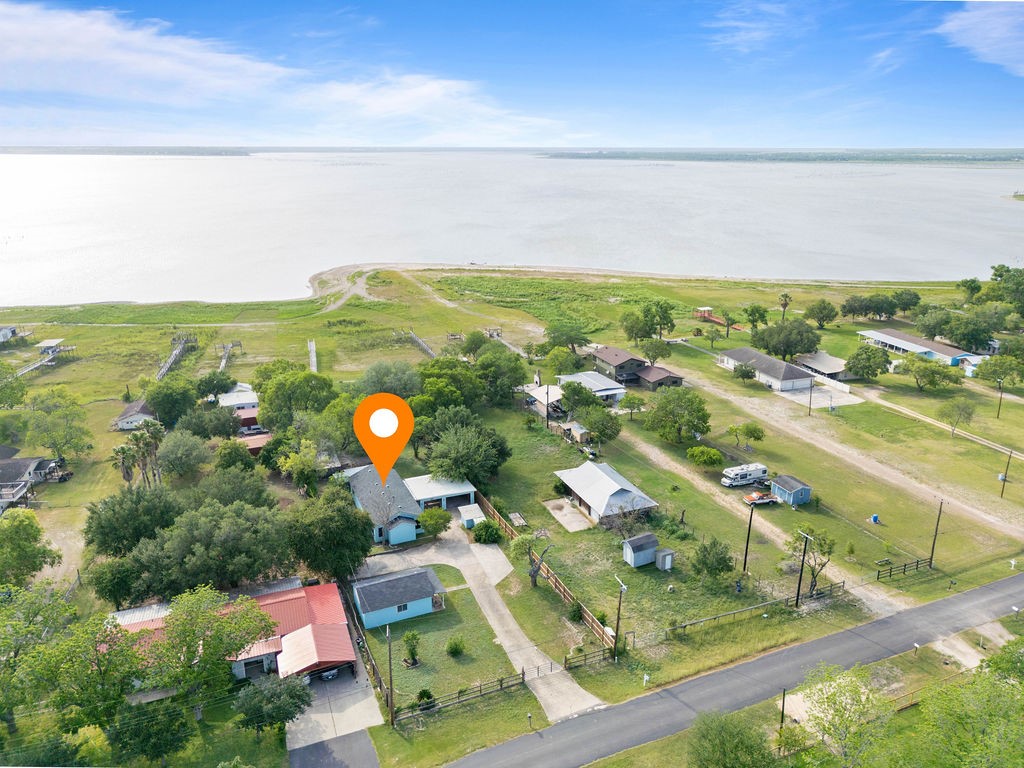 119 Century Dr Property Photo 27
