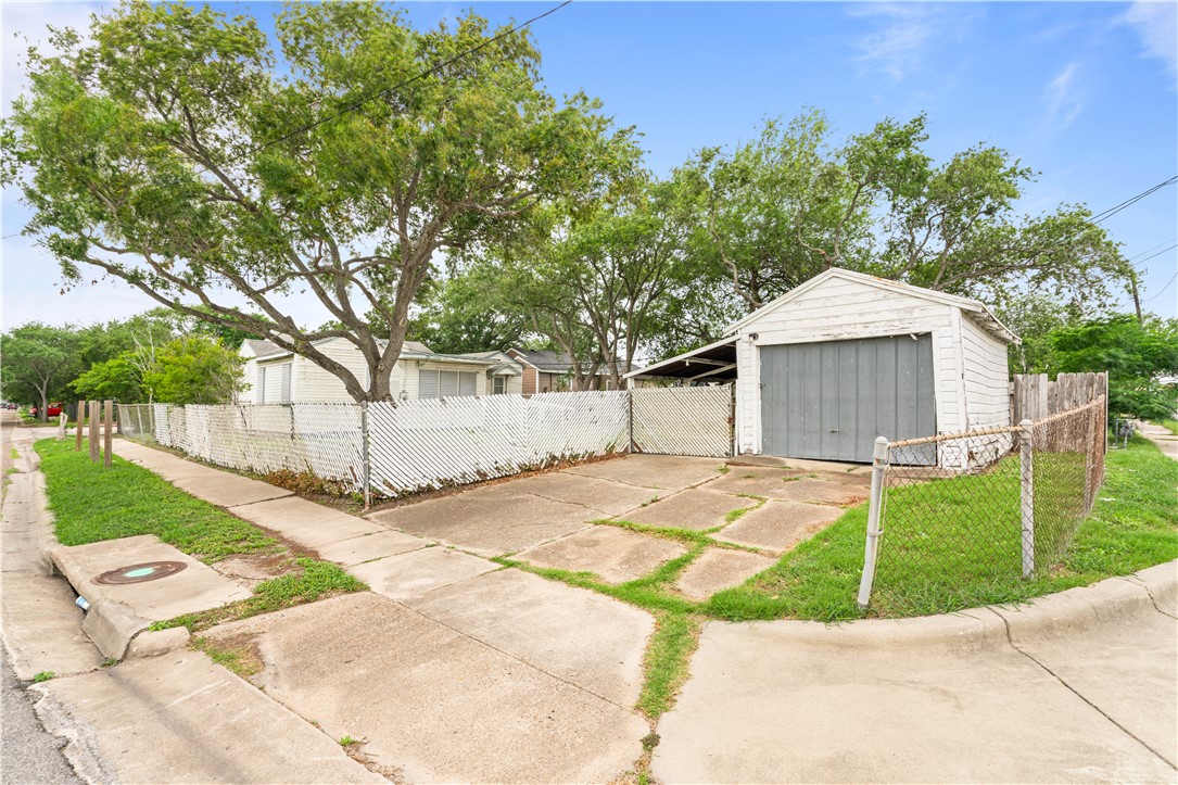 1802 Keys St Property Photo 9