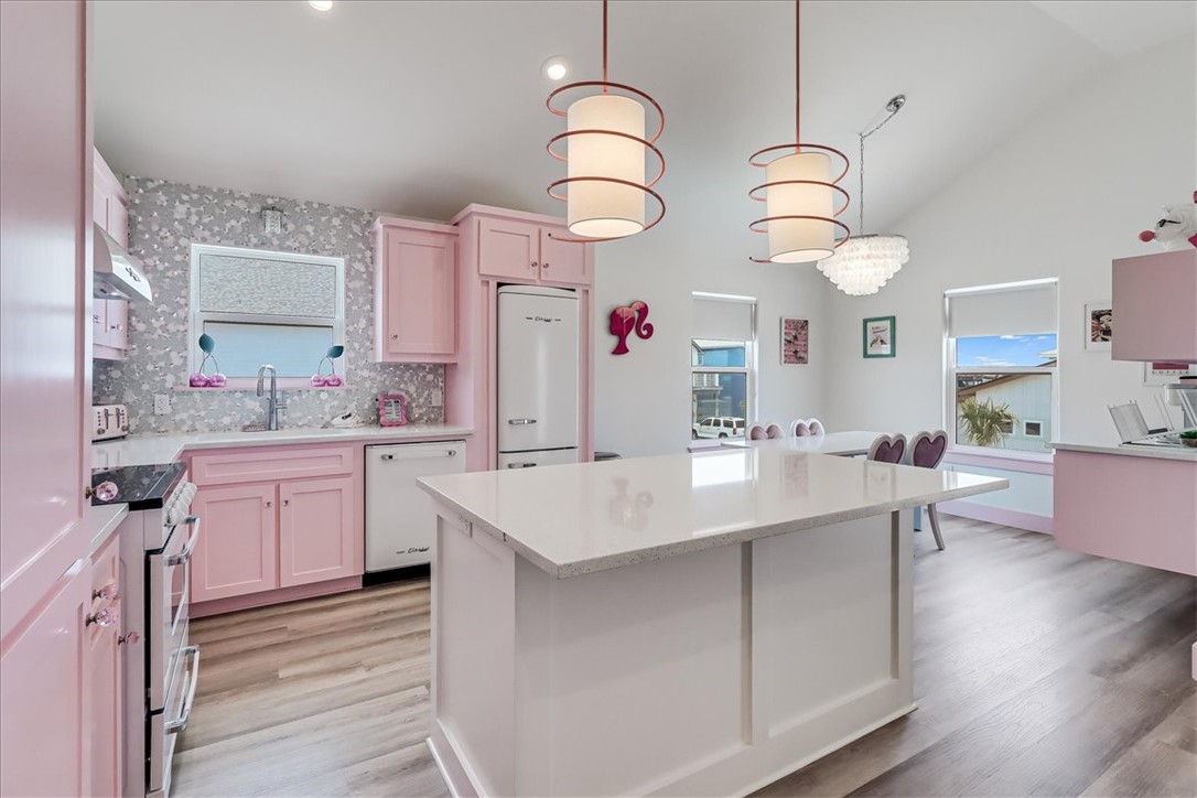 458350 Property Photo 8